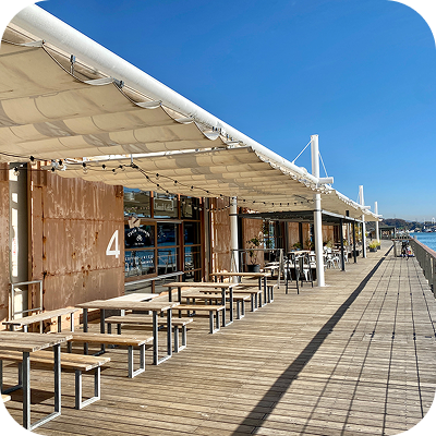 尾道画像７：海沿いの建物